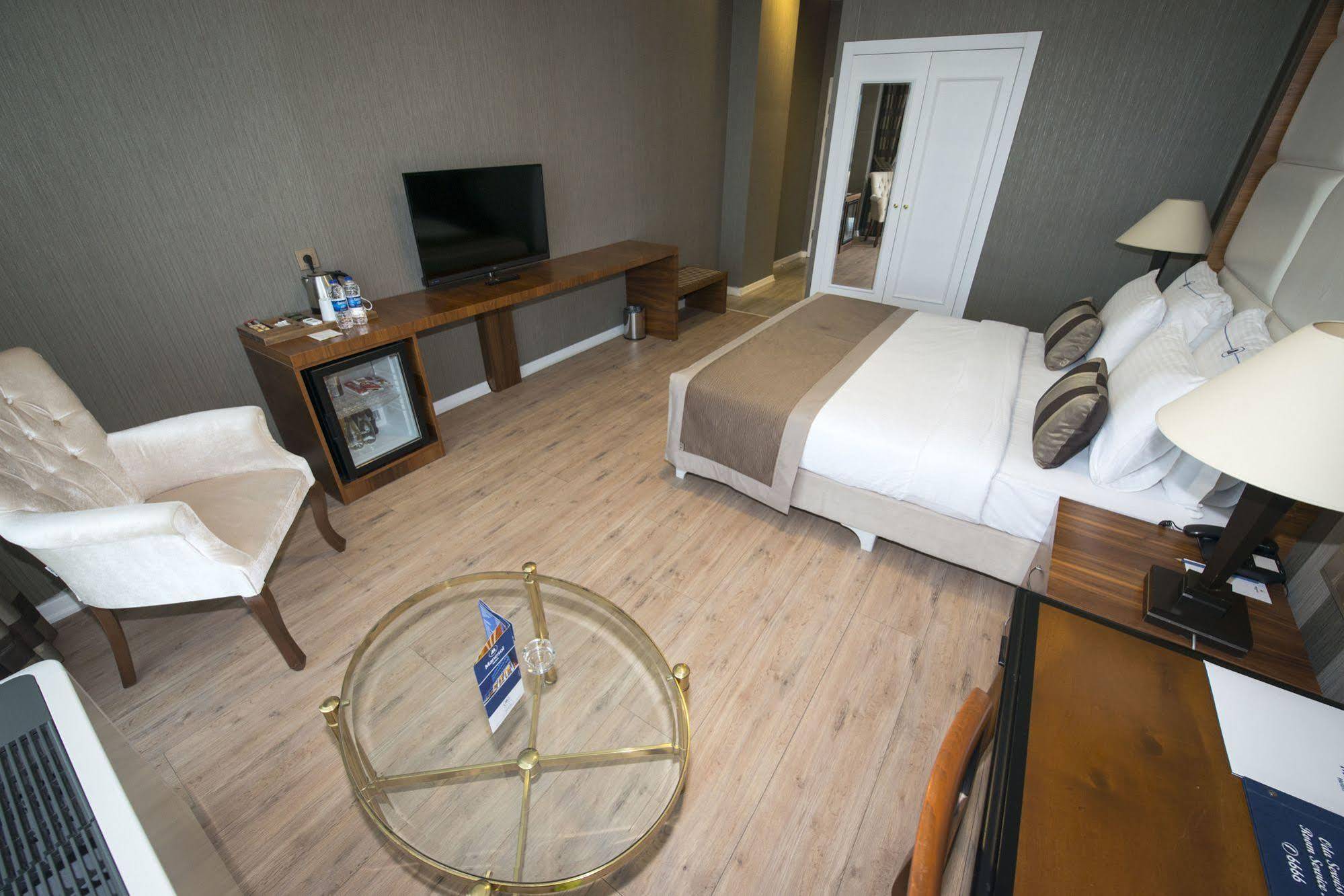 Manesol Fuar Hotel Istanbul Ngoại thất bức ảnh